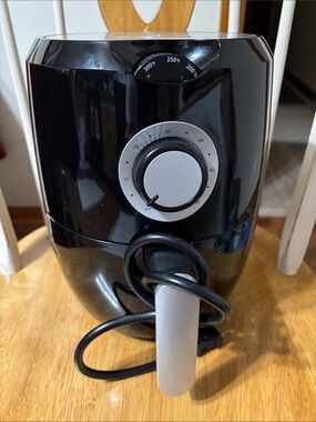 Black Air Fryer with Silver Dial and Handle - Compact Countertop Cooker